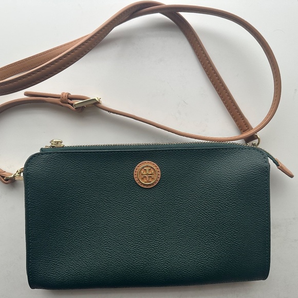 Bags and Wallets (Kate Spade, Michael Kors, Tory Burch) - Picture 2 of 9